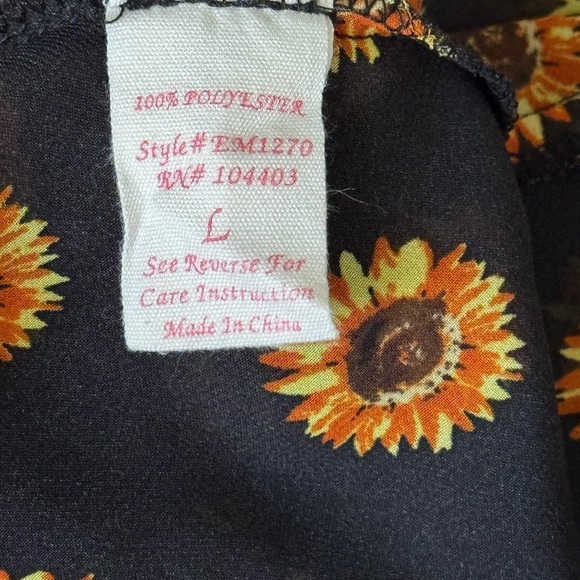 Floral, strapless women’s blouse. Size Jr large - Picture 2 of 7